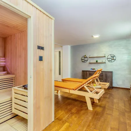 Roko By Interhome